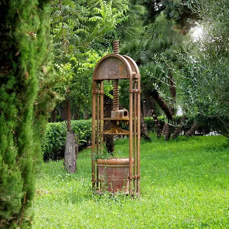 מלון Borgo San Lorenzo 4*