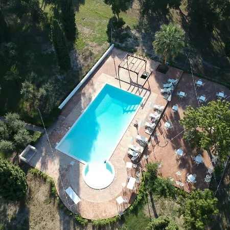 Borgo San Lorenzo מלון 4*