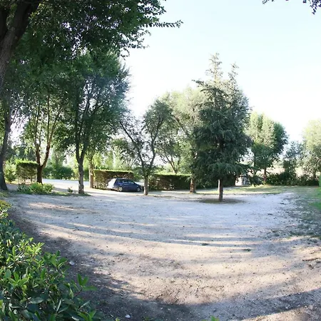 Borgo San Lorenzo 4* تشيرينيولا